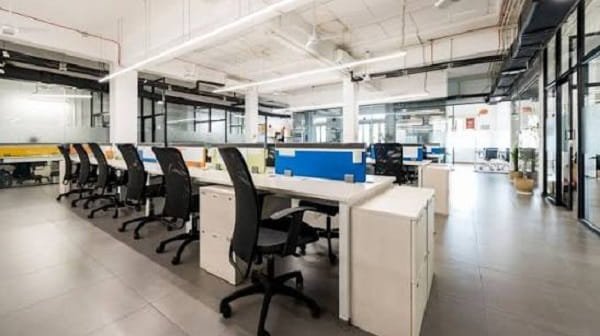 Using Co-Working Spaces for Startups: Advantages and Disadvantages