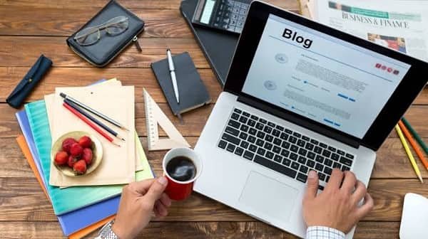 Blogging Business Advantages and Disadvantages